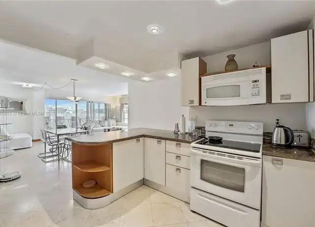 Property at 11111 Biscayne Blvd, Miami, FL, 33181, 1 bed, 1.5 baths, [object Object]