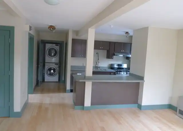 Property at 151 S Champlain St Apt 1, Burlington, VT, 05401, 1 bed, 1 bath, [object Object]