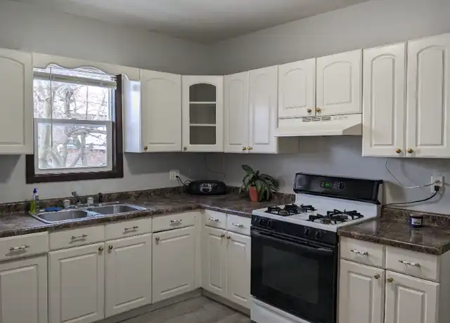 Property at 6013 12th Ave Unit 1st fl, Kenosha, WI, 53143, 2 beds, 1 bath, [object Object]