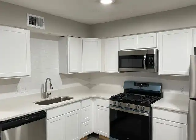 Property at 1107 Elliott Ave Unit I, Opelika, AL, 36801, 2 beds, 2.5 baths, [object Object]