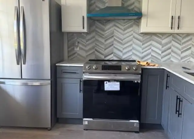 Property at 831 Maple Ct #102, Dunedin, FL, 34698, 2 beds, 1 bath, [object Object]