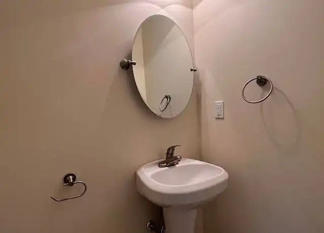 Property at 35 Trapp Ct, Augusta, GA, 30904, 2 beds, 1.5 baths, [object Object]