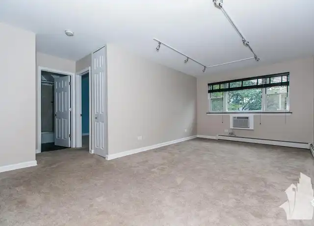 Property at 619 W Stratford Pl, Chicago, IL, 60657, 1 bed, 1 bath, [object Object]
