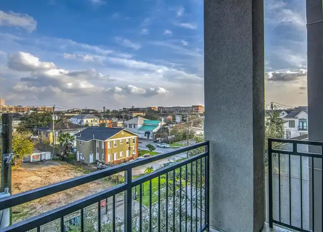 Property at 1010 Rosine St #302, Houston, TX, 77019, 2 beds, 2 baths, [object Object]