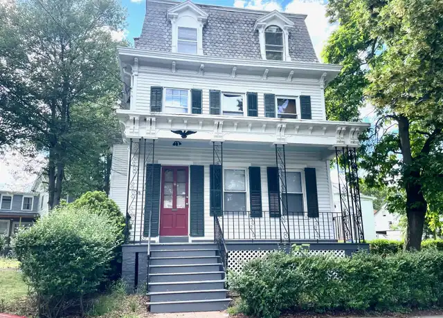 Property at 88 E Pearl St Unit 1st flr, New Haven, CT, 06513, 3 beds, 1 bath, [object Object]