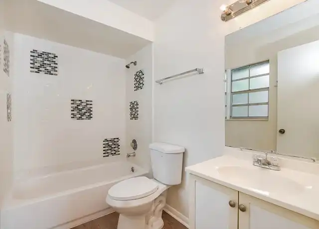 Property at 1347 Palo Alto Ct, Winter Springs, FL, 32708, 4 beds, 2 baths, [object Object]