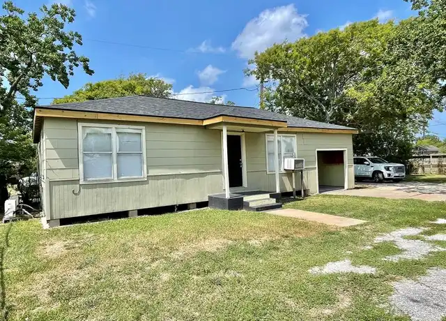 Property at 611 North Avenue D Unit D, Freeport, TX, 77541, 2 beds, 1 bath, [object Object]
