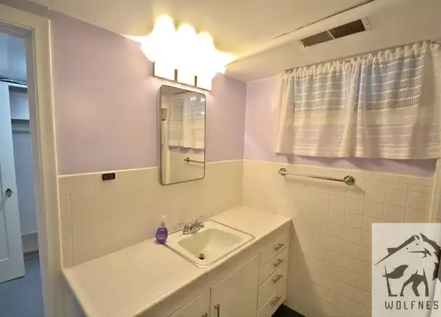 Property at 2139 E Emerson Ave, Salt Lake City, UT, 84108, 4 beds, 2 baths, [object Object]