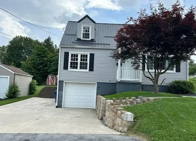 Property at 307 Chancellor St, Johnstown, PA, 15904, 4 beds, 1.5 baths, [object Object]