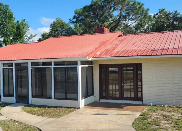 Property at 5 Pine Court Dr, Ocala, FL, 34472, 4 beds, 2 baths, [object Object]