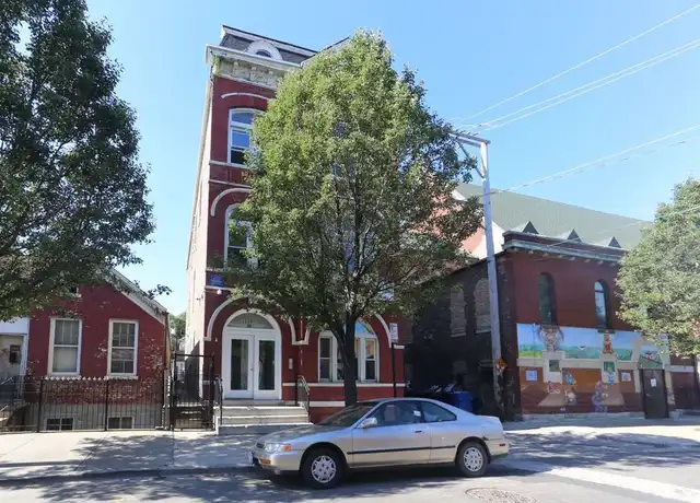 Property at 1539 W 19th St Unit 2R, Chicago, IL, 60608, 2 beds, 1 bath, [object Object]