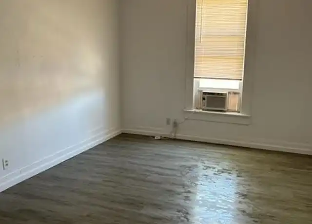 Property at 1102 Edith Blvd SE Unit 3, Albuquerque, NM, 87102, 1 bed, 1 bath, [object Object]