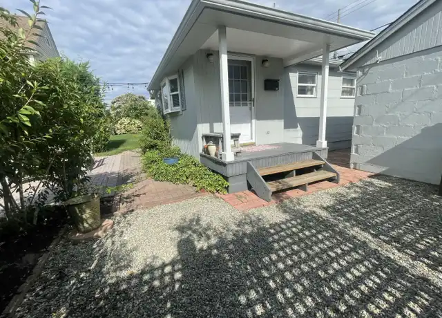 Property at 418 Woodland Ln Unit Rear House, Avon-By-The-Sea, NJ, 07717, 1 bed, 1 bath, [object Object]