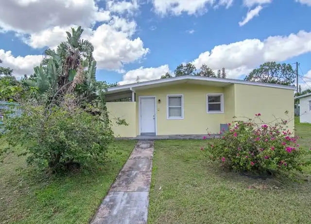 Property at 170 SE Solaz Ave, Port Saint Lucie, FL, 34983, 2 beds, 1 bath, [object Object]