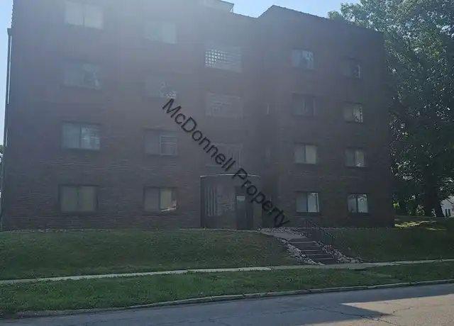 Property at 1011 Bridge Ave Apt 5, Davenport, IA, 52803, 2 beds, 1 bath, [object Object]