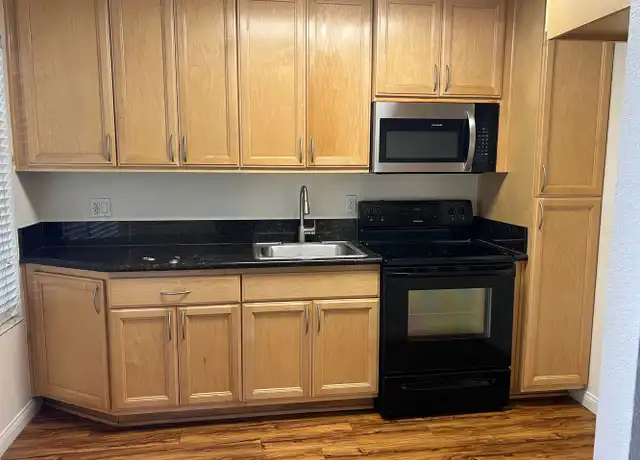 Property at 2701 W McFadden Ave Unit 11, Santa Ana, CA, 92704, 1 bed, 1 bath, [object Object]