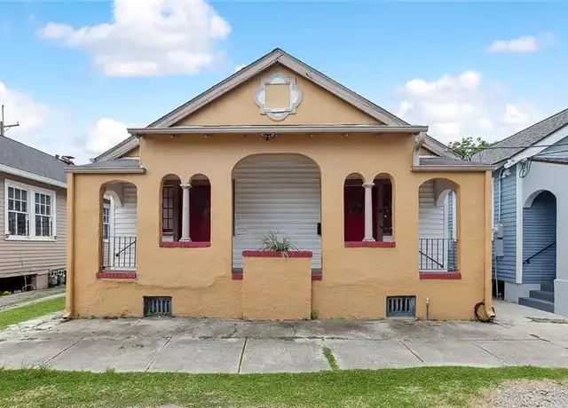 Property at 7408 Panola St, New Orleans, LA, 70118, 2 beds, 1 bath, [object Object]