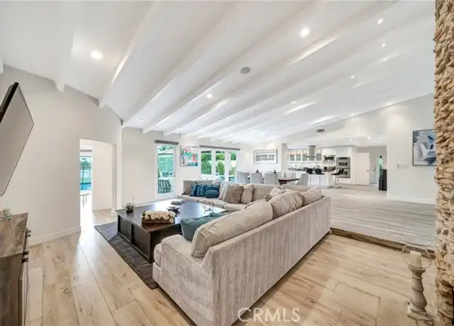 Property at 22914 Calvert St, Woodland Hills, CA, 91367, 6 beds, 5 baths, [object Object]