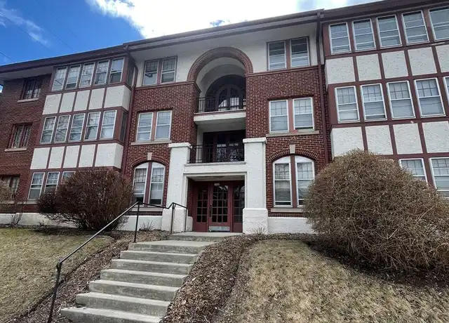 Property at 2011 E Park Pl Unit 24, Milwaukee, WI, 53211, 2 beds, 1 bath, [object Object]