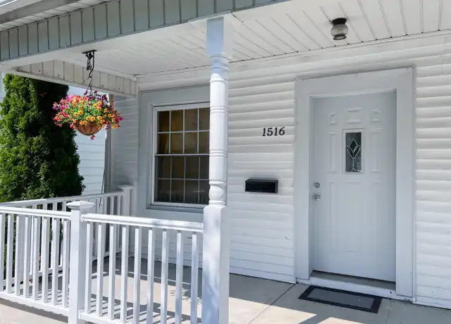 Property at 1514-1516 Farr St, Scranton, PA, 18504, 3 beds, 1 bath, [object Object]