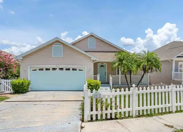 Property at 1012 Lake Elsie Dr Unit NA, Tavares, FL, 32778, 3 beds, 2 baths, [object Object]