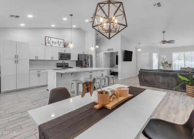 Property at 1114 E Artesian Way, Gilbert, AZ, 85234, 3 beds, 2 baths, [object Object]