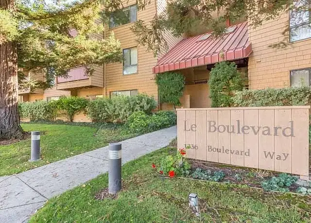 Photo of 1336 Boulevard Way, Walnut Creek, CA 94595