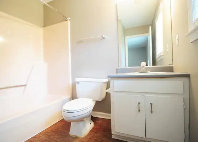 Property at 3911 Talwell Dr SW Unit 10, Huntsville, AL, 35805, 1 bed, 1 bath, [object Object]