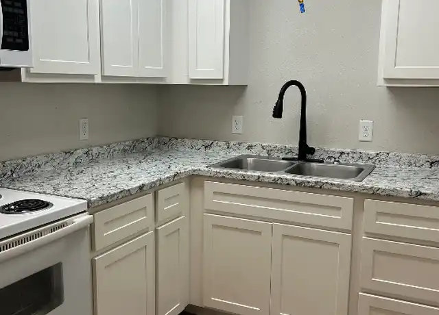 Property at 7 Spruce St Unit B, Viburnum, MO, 65566, 2 beds, 1 bath, [object Object]