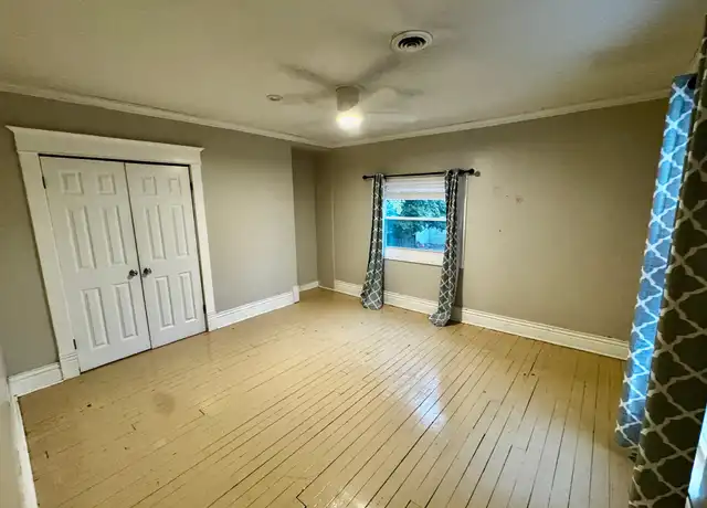 Property at 103 Waverly Ct, Louisville, KY, 40206, 3 beds, 1.5 baths, [object Object]