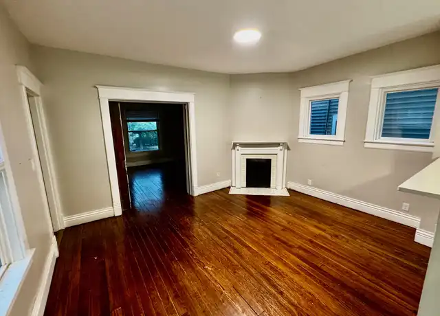 Property at 103 Waverly Ct, Louisville, KY, 40206, 3 beds, 1.5 baths, [object Object]