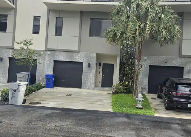 Property at 478 SE 1st Cir, Pompano Beach, FL, 33060, 3 beds, 3.5 baths, [object Object]