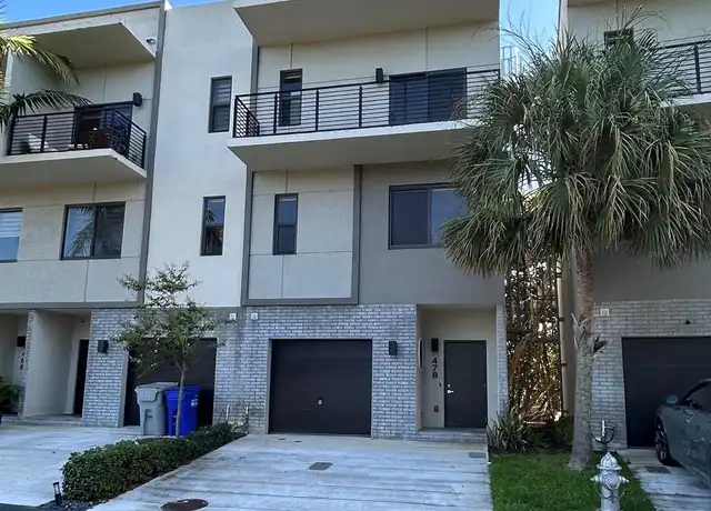 Property at 478 SE 1st Cir, Pompano Beach, FL, 33060, 3 beds, 3.5 baths, [object Object]