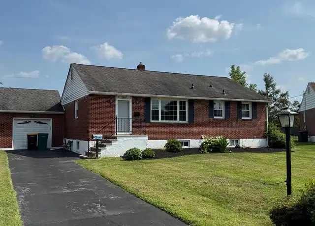 Property at 10 Dorking Ct, Wilmington, DE, 19808, 3 beds, 2 baths, [object Object]