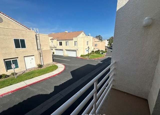 Photo of 25524 Schubert Cir Unit D, Stevenson Ranch, CA 91381