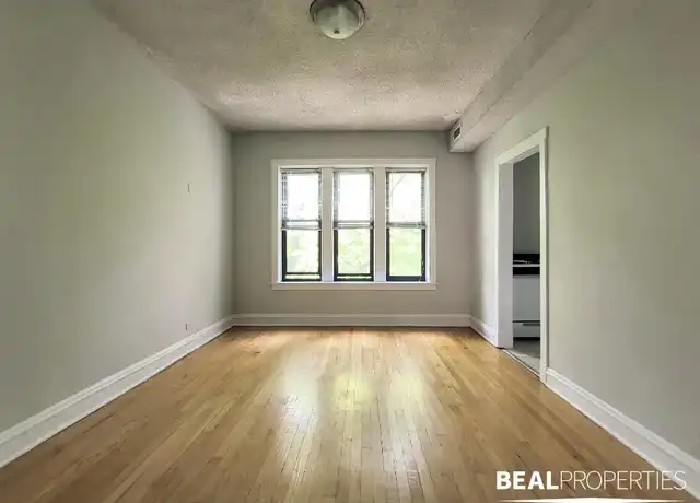 Property at 3523 N Racine Ave Unit 3W, Chicago, IL, 60657, 2 beds, 1 bath, [object Object]