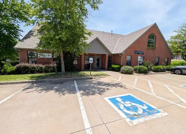 Property at 1900 E 15th St Unit 700D, Edmond, OK, 73013, 3 beds, 1 bath, [object Object]