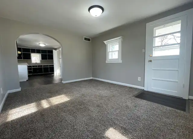 Property at 802 Colorado St, Waterloo, IA, 50703, 2 beds, 1 bath, [object Object]