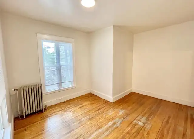 Property at 237 High St Unit 3, Portland, ME, 04101, 3 beds, 1 bath, [object Object]