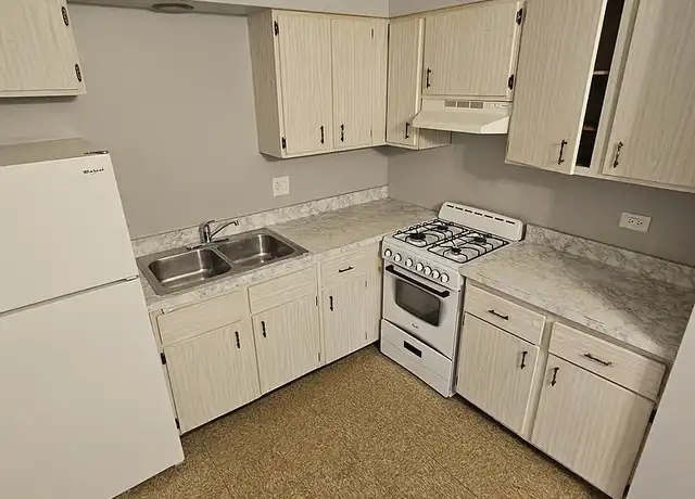 Property at Melrose Park Property LLC - 1212 N 33rd Ave, Melrose Park, IL, 60160, 1-2 bed, 1 bath, [object Object]