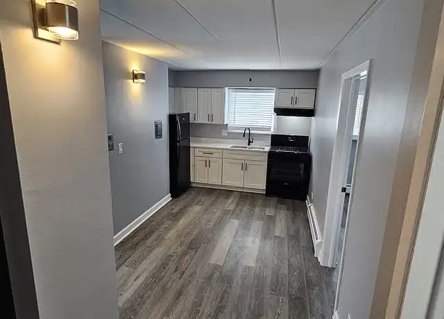 Property at Melrose Park Property LLC - 1212 N 33rd Ave, Melrose Park, IL, 60160, 2 beds, 1 bath, [object Object]