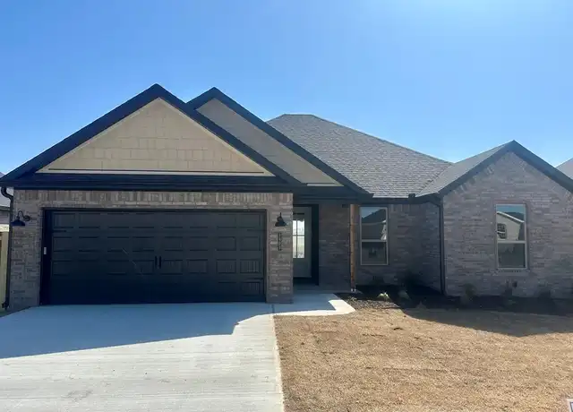 Property at 1903 Edwards St, Pea Ridge, AR, 72751, 4 beds, 2 baths, [object Object]