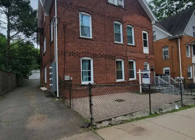 Property at 21 Tremont St Unit 2, New Britain, CT, 06051, 2 beds, 1 bath, [object Object]