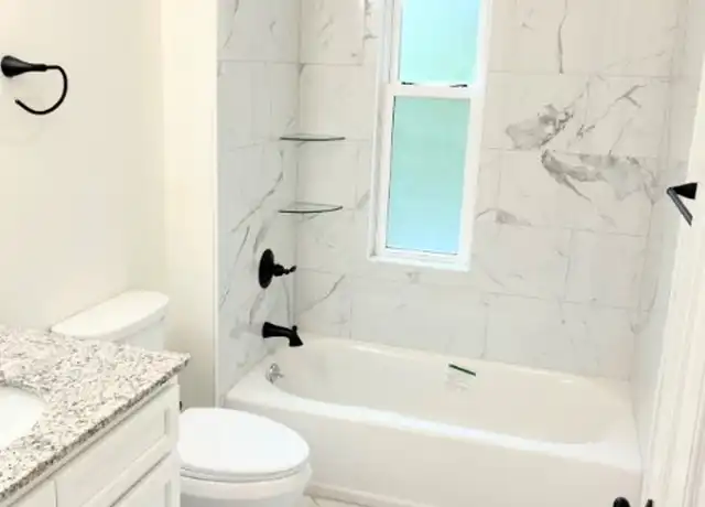 Property at 470 Howard Ave Unit 2B, New Haven, CT, 06519, 3 beds, 1 bath, [object Object]