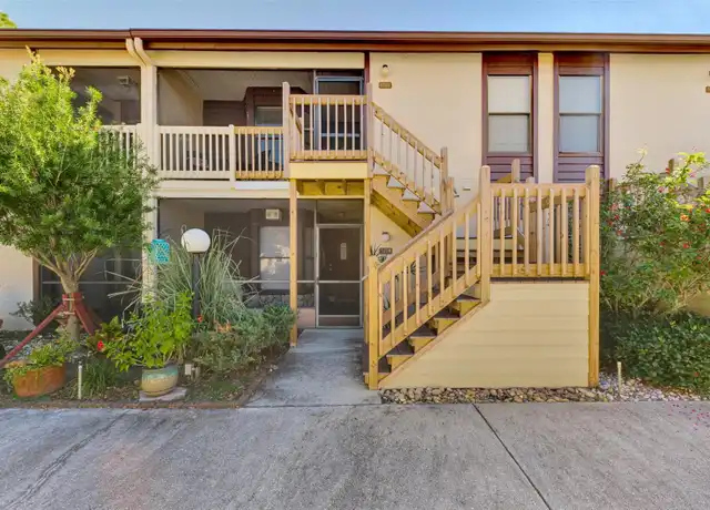 Property at 5761 Avista Dr Unit 5761, Sarasota, FL, 34243, 2 beds, 2 baths, [object Object]