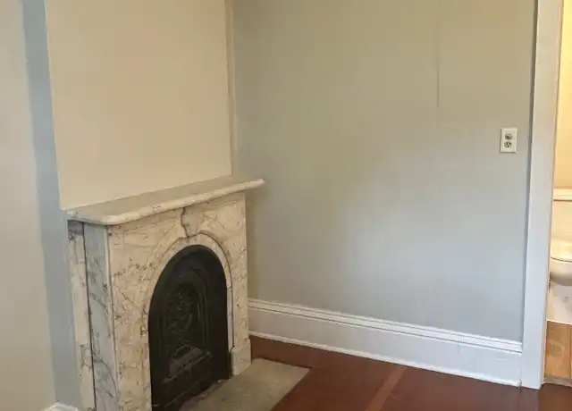 Property at 188 W 2nd St Unit 5, Oswego, NY, 13126, 1 bed, 1 bath, [object Object]