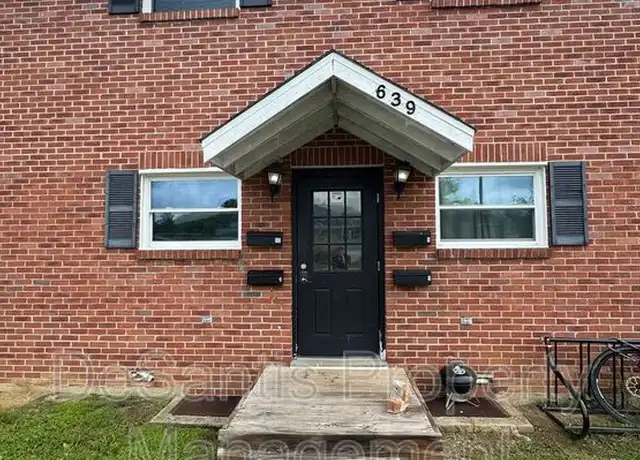 Property at 639 Russian St Unit 10, California, PA, 15419, 1 bed, 1 bath, [object Object]