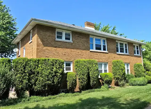 Property at 1002 Westmoreland Ave Unit 2, Waukegan, IL, 60085, 3 beds, 1 bath, [object Object]