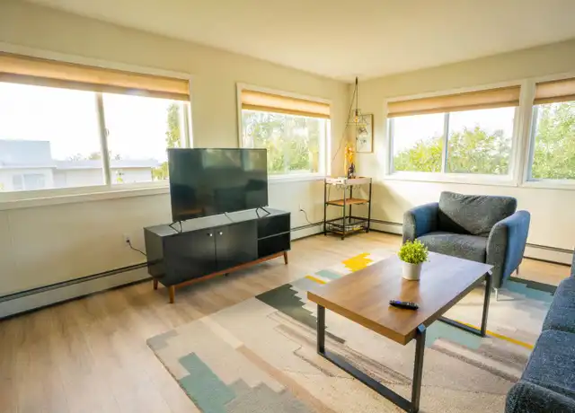 Property at 341 E 2nd Ct #4, Anchorage, AK, 99501, 2 beds, 1 bath, [object Object]