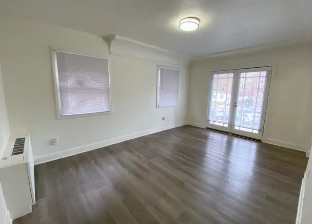 Property at 130 S 300 E Unit 17, Salt Lake City, UT, 84111, 1 bed, 1 bath, [object Object]